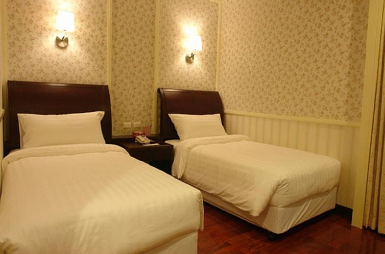 Aurum The River Place