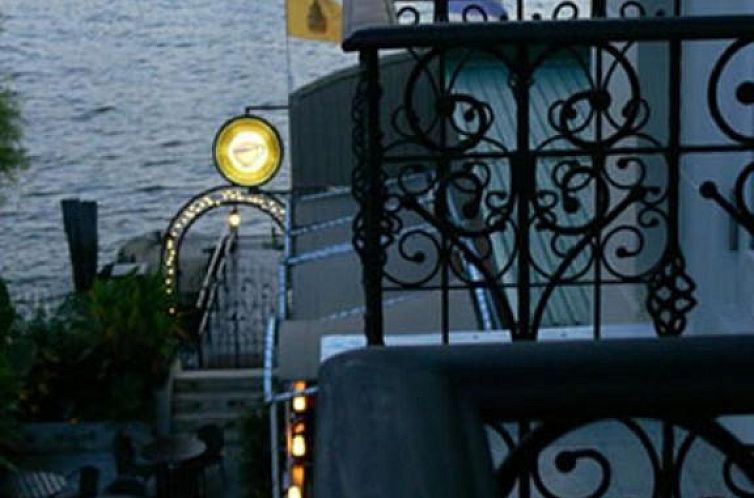 Aurum The River Place