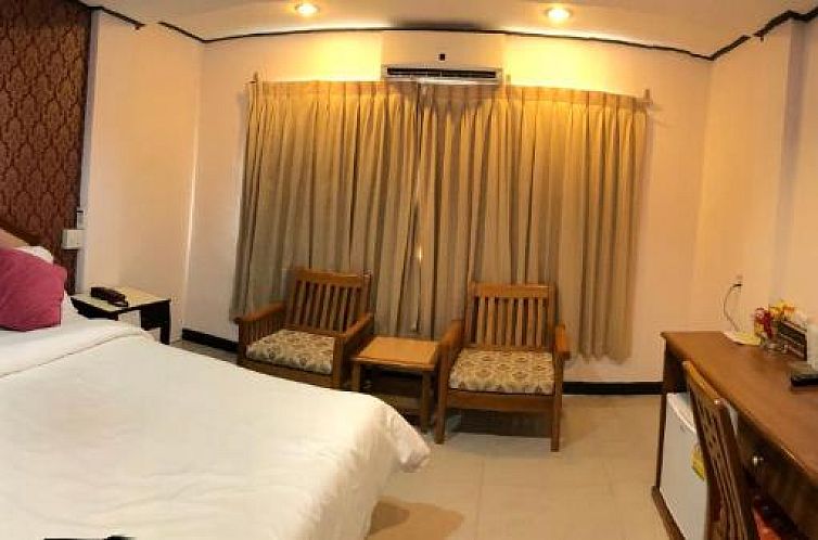 At Bangkok Hotel