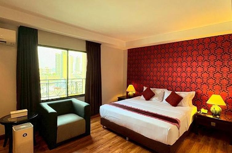 Atrium Boutique Hotel