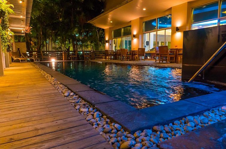 Atrium Boutique Hotel