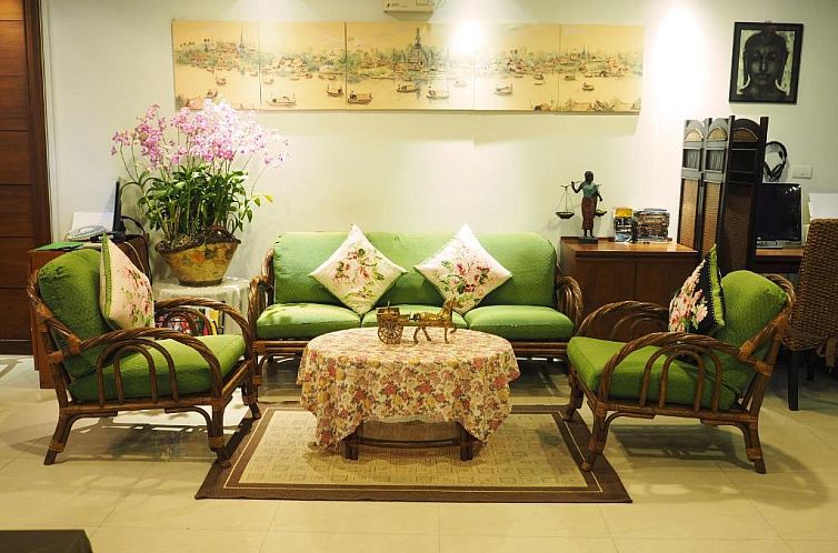 Baan Sukhumvit Soi 18