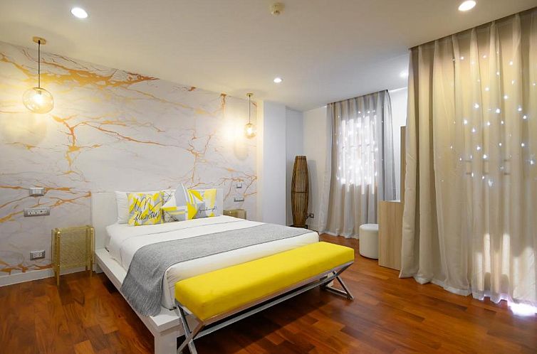 Benviar Tonson Residence