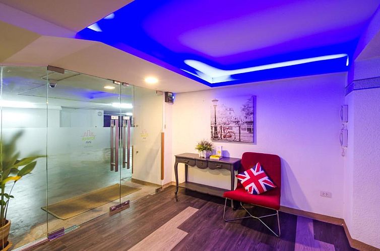 iCheck inn Residences Sathorn - SHA Certified