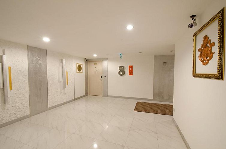 iCheck inn Residences Sathorn - SHA Certified