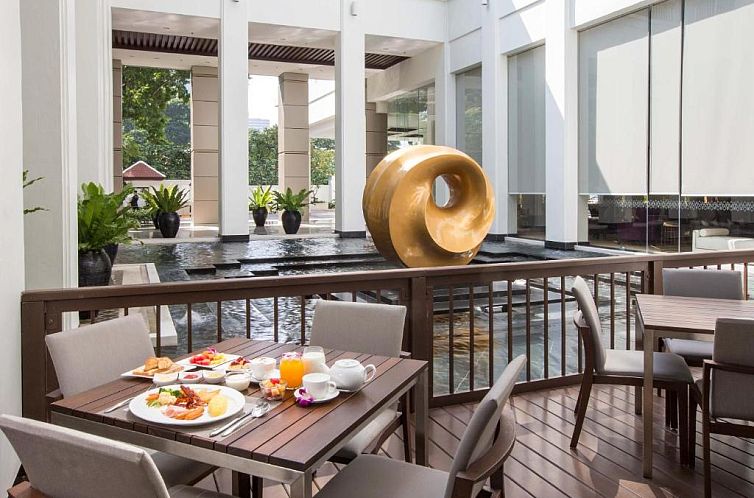 Grande Centre Point Hotel Ploenchit - SHA Plus