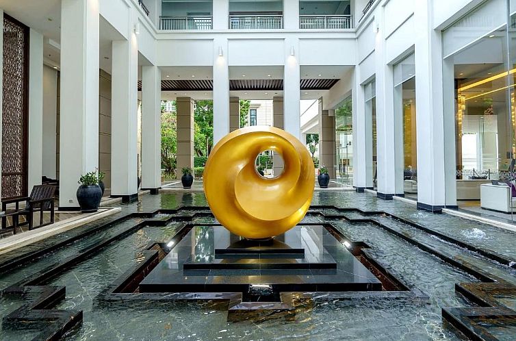 Grande Centre Point Hotel Ploenchit - SHA Plus