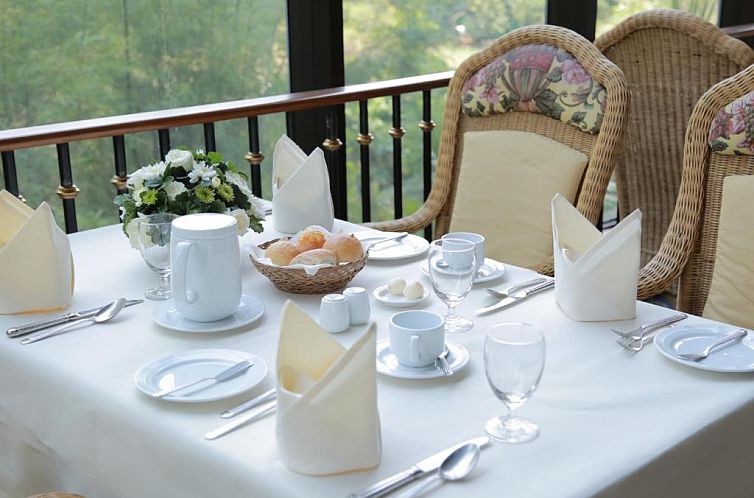 Montien Riverside Hotel