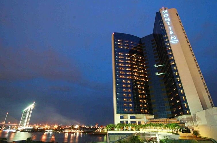 Montien Riverside Hotel