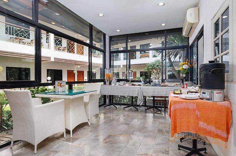 Charlie House Pin Klao