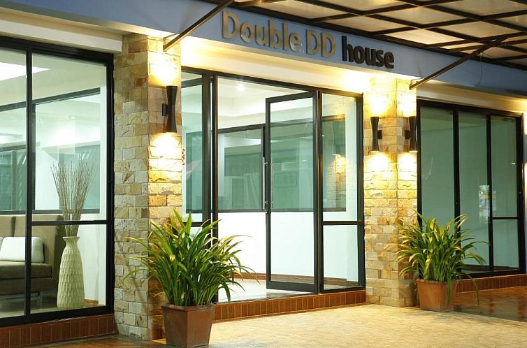 Double DD House at MRT Sutthisarn