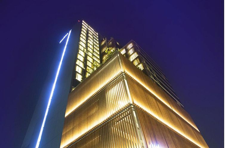 Amara Bangkok Hotel - SHA Extra Plus