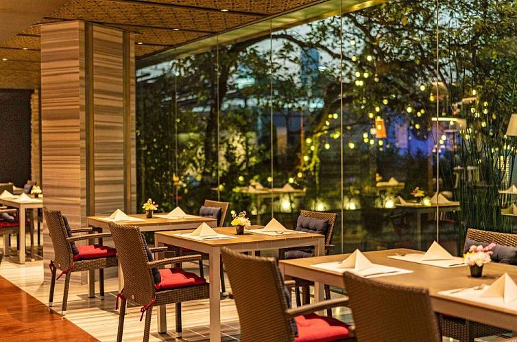 Maduzi Hotel, Bangkok