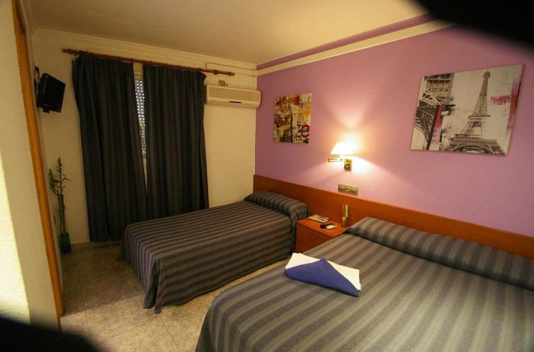Hostal Apolo Trece