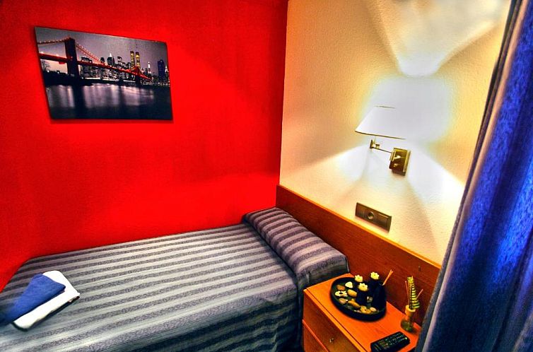 Hostal Apolo Trece