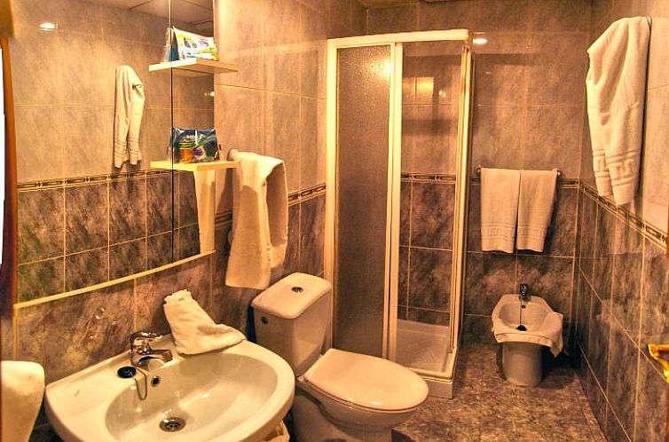 Hostal Apolo Trece