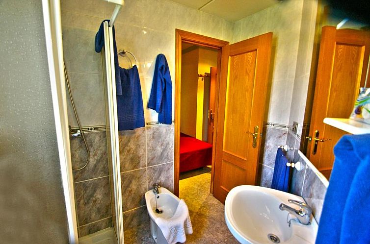 Hostal Apolo Trece