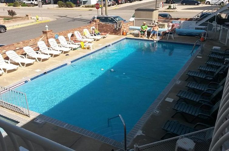 Blue Water Motel