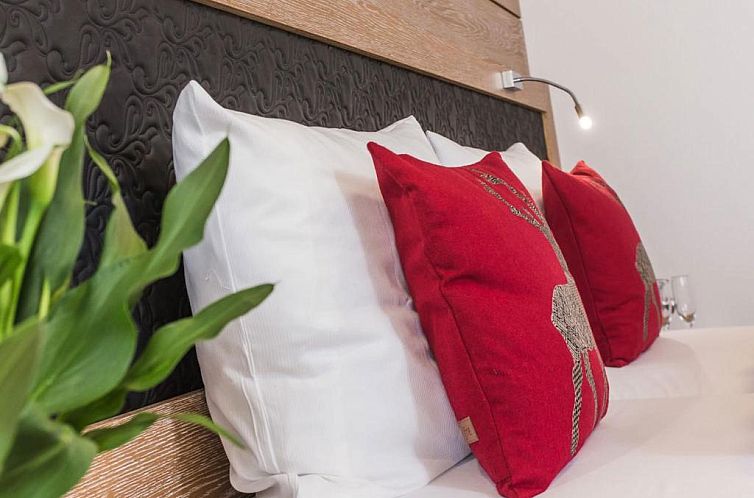 Hotel und Gästehaus Kreuz