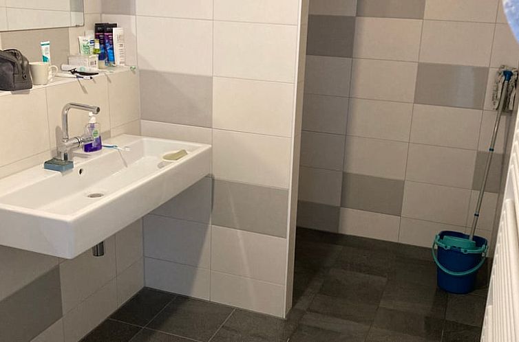 Huisje in Warfhuizen