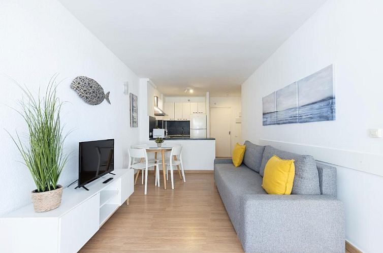 UHC Novelty Apartments