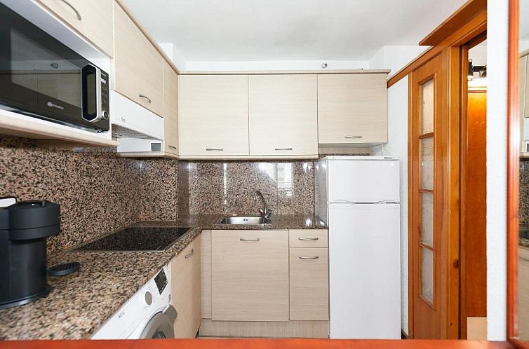 UHC Novelty Apartments
