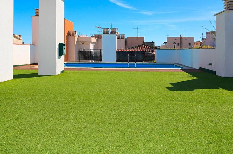 UHC Sol i Mar Family Complex