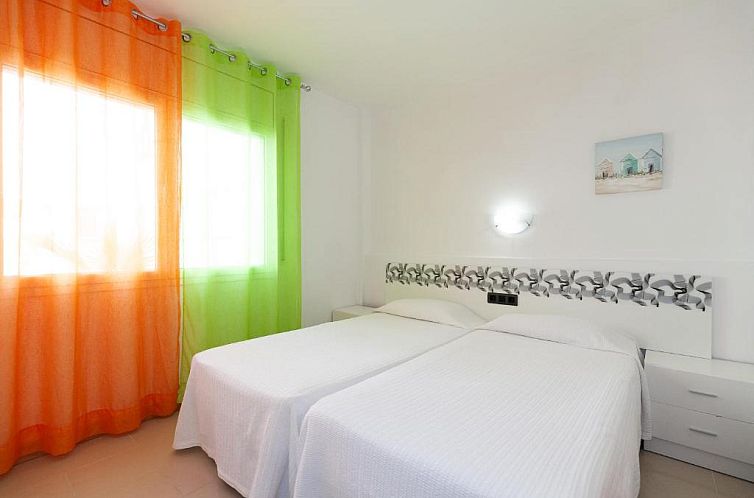 UHC Sol i Mar Family Complex
