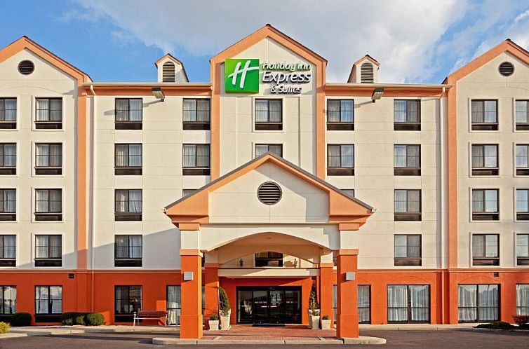 Holiday Inn Express Hotel & Suites Meadowlands Area, an IHG 