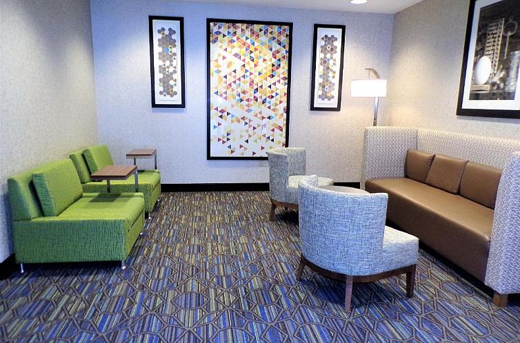 Holiday Inn Express Hotel & Suites Largo-Clearwater, an IHG 