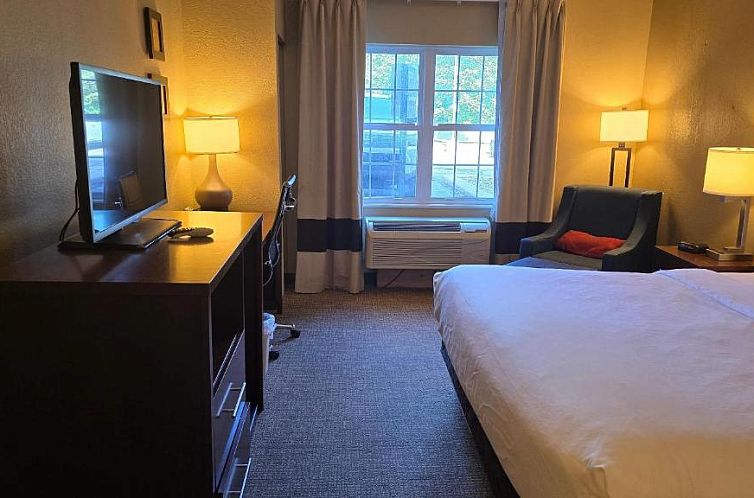 Comfort Inn & Suites Grafton-Cedarburg