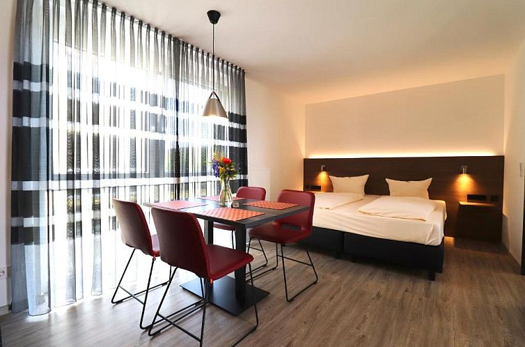 iQ-Hotel