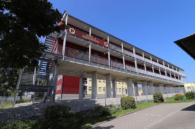 iQ-Hotel