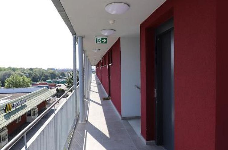 iQ-Hotel