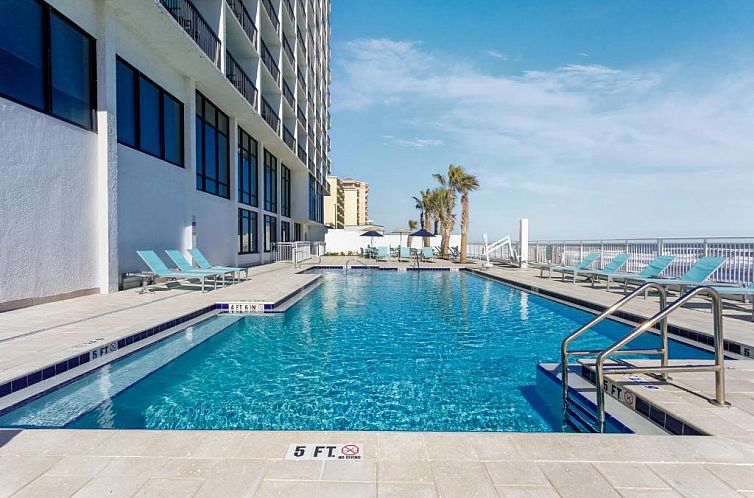 Holiday Inn Express & Suites Oceanfront Daytona Beach Shores