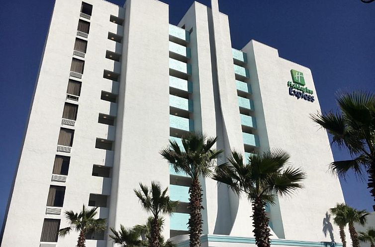 Holiday Inn Express & Suites Oceanfront Daytona Beach Shores