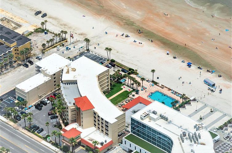Holiday Inn Hotel & Suites Daytona Beach On The Ocean, an IH