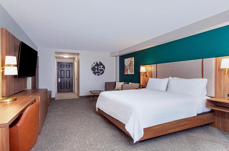 Holiday Inn Hotel & Suites Daytona Beach On The Ocean, an IH