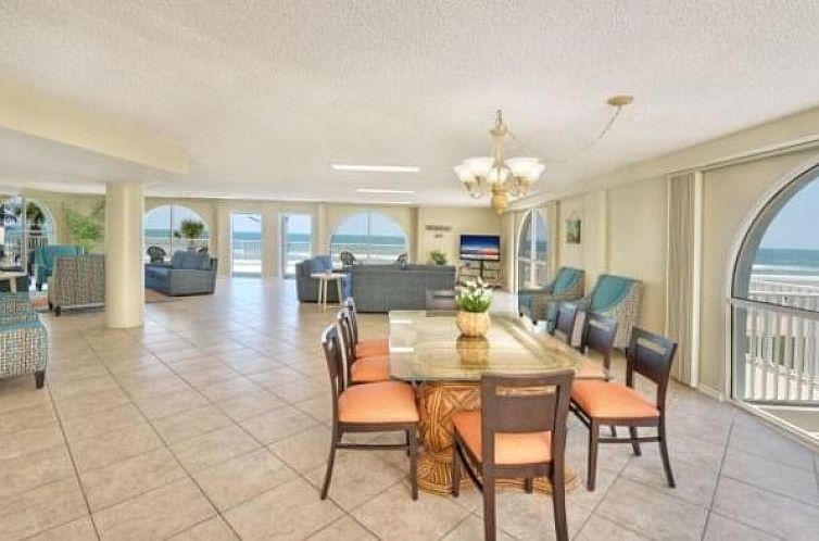 El Caribe Resort and Conference Center