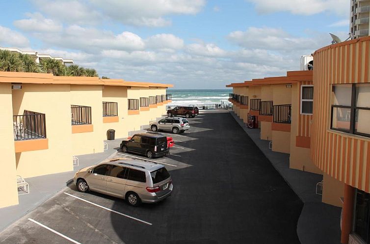 Grand Prix Motel Beach Front