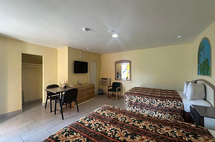 Super Inn Daytona Beach