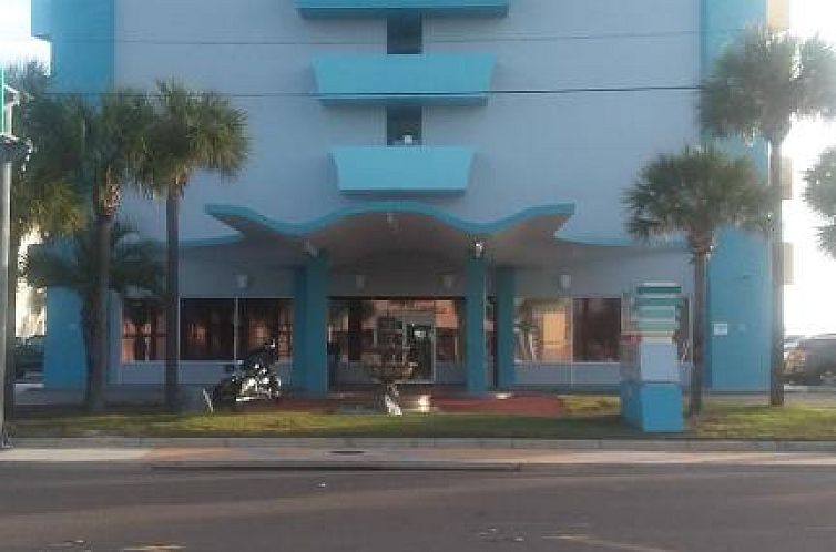 Fountain Beach Resort - Daytona Beach