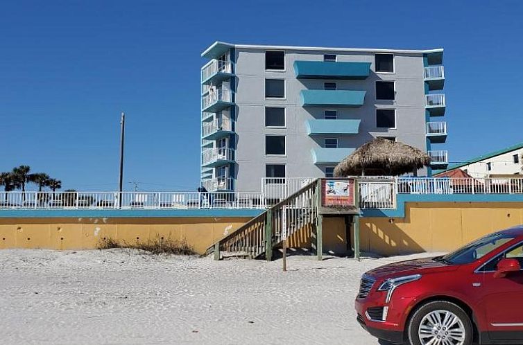 Fountain Beach Resort - Daytona Beach