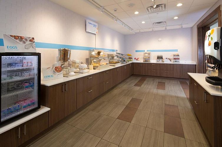 Holiday Inn Express Hotel & Suites Bay City, an IHG Hotel