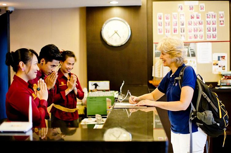 Sinsuvarn Airport Suite Hotel SHA Extra Plus Certified B5040