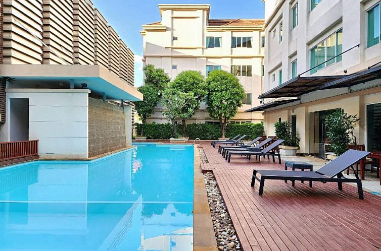 Avion Hotel
