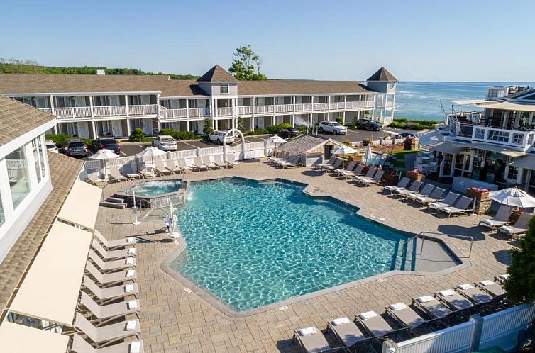 Anchorage by the Sea