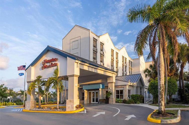 Hampton Inn & Suites Fort Lauderdale Airport