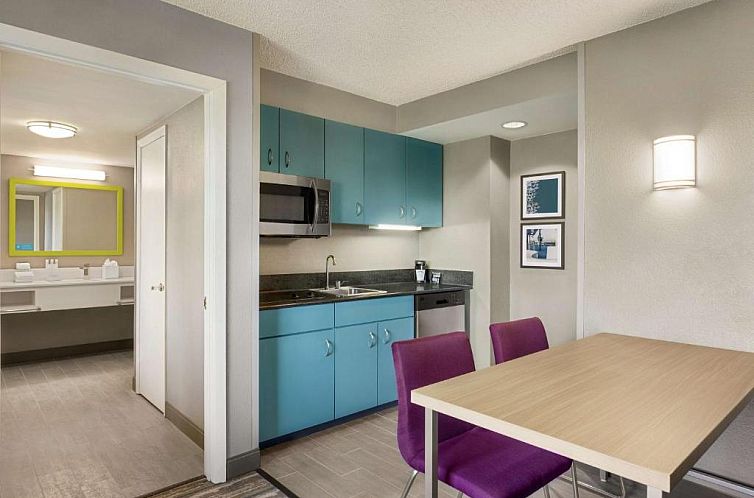 Hampton Inn & Suites Fort Lauderdale Airport