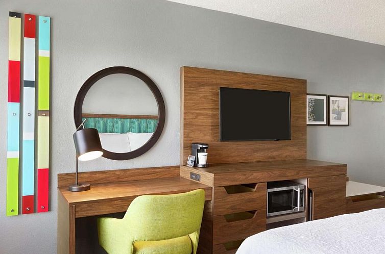 Hampton Inn & Suites Fort Lauderdale Airport